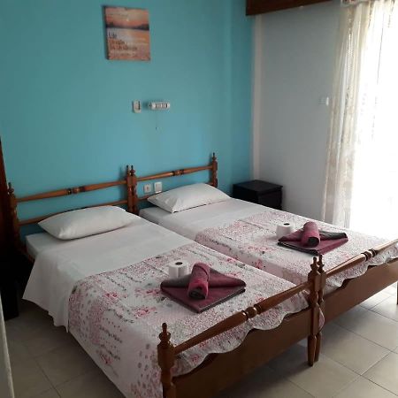 Villa Sia Dassia  Buitenkant foto