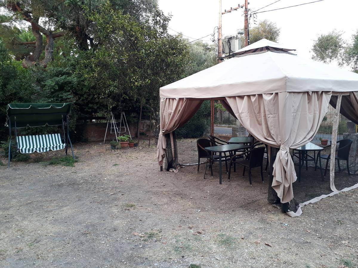Villa Sia Dassia  Buitenkant foto